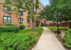 15040 71th Ave, New York, NY, 1 Bedroom Bedrooms, 4 Rooms Rooms,1 BathroomBathrooms,Residential,For Rent,71th Ave,0,1036988 15040 71th Ave, New York, NY, 1 Bedroom Bedrooms, 4 Rooms Rooms,1 BathroomBathrooms,Residential,For Rent,71th Ave,0,1036988