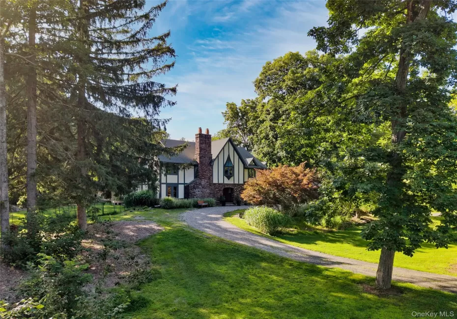 102 Lake Road, Tuxedo, NY, 4 Bedrooms Bedrooms, 12 Rooms Rooms,3 BathroomsBathrooms,Residential,For Rent,Lake,0,1036670 102 Lake Road, Tuxedo, NY, 4 Bedrooms Bedrooms, 12 Rooms Rooms,3 BathroomsBathrooms,Residential,For Rent,Lake,0,1036670