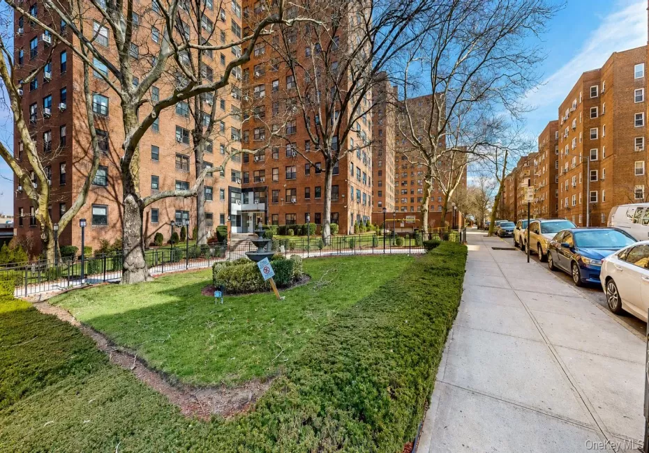 99-05 63rd Dr, New York, NY, 2 Bedrooms Bedrooms, 5 Rooms Rooms,1 BathroomBathrooms,Residential,For Rent,63rd Dr,0,1036568 99-05 63rd Dr, New York, NY, 2 Bedrooms Bedrooms, 5 Rooms Rooms,1 BathroomBathrooms,Residential,For Rent,63rd Dr,0,1036568
