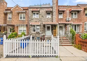 3243 Corsa Avenue, New York, NY, 3 Bedrooms Bedrooms, 8 Rooms Rooms,3 BathroomsBathrooms,Residential,For Rent,Corsa,0,1036973 3243 Corsa Avenue, New York, NY, 3 Bedrooms Bedrooms, 8 Rooms Rooms,3 BathroomsBathrooms,Residential,For Rent,Corsa,0,1036973