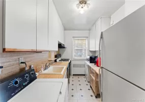 251-29 61st Avenue, New York, NY, 3 Bedrooms Bedrooms, 5 Rooms Rooms,1 BathroomBathrooms,Residential,For Rent,61st,0,1037201 251-29 61st Avenue, New York, NY, 3 Bedrooms Bedrooms, 5 Rooms Rooms,1 BathroomBathrooms,Residential,For Rent,61st,0,1037201