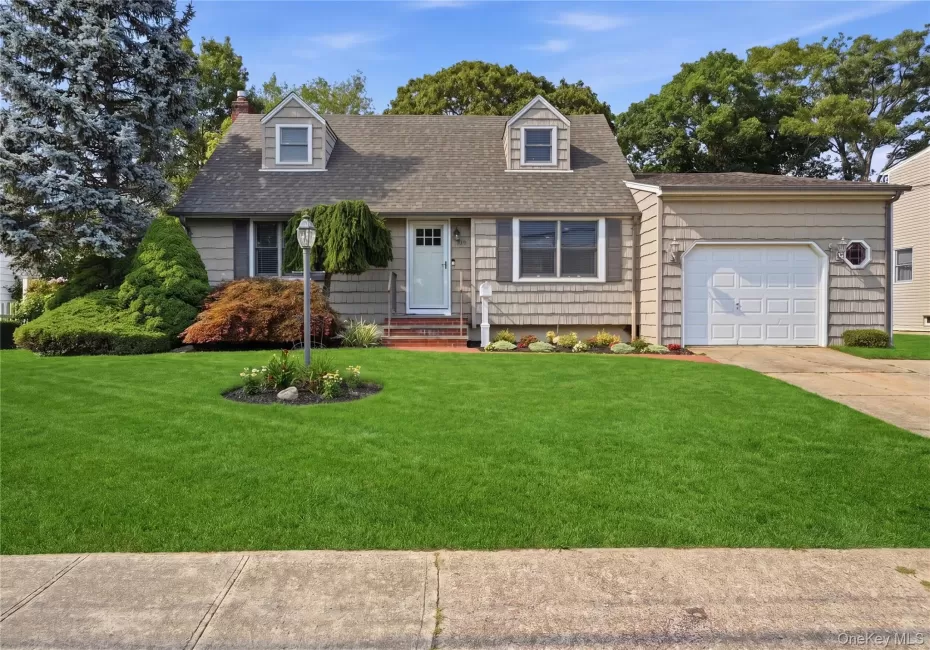 391 Oakwood Avenue, Islip, NY, 4 Bedrooms Bedrooms, 9 Rooms Rooms,2 BathroomsBathrooms,Residential,For Rent,Oakwood,0,1037247 391 Oakwood Avenue, Islip, NY, 4 Bedrooms Bedrooms, 9 Rooms Rooms,2 BathroomsBathrooms,Residential,For Rent,Oakwood,0,1037247
