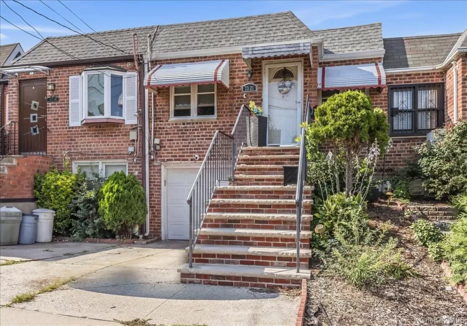 73-21 Cook Avenue, New York, NY, 2 Bedrooms Bedrooms, 7 Rooms Rooms,1 BathroomBathrooms,Residential,For Rent,Cook,0,984011 73-21 Cook Avenue, New York, NY, 2 Bedrooms Bedrooms, 7 Rooms Rooms,1 BathroomBathrooms,Residential,For Rent,Cook,0,984011