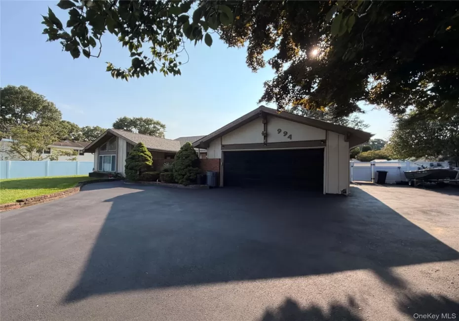 994 Old Medford Avenue, Brookhaven, NY, 1 Bedroom Bedrooms, 2 Rooms Rooms,1 BathroomBathrooms,Residential Lease,For Rent,Old Medford,0,1036983 994 Old Medford Avenue, Brookhaven, NY, 1 Bedroom Bedrooms, 2 Rooms Rooms,1 BathroomBathrooms,Residential Lease,For Rent,Old Medford,0,1036983