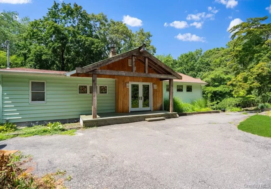 64 Sally Lane, Brookhaven, NY, 3 Bedrooms Bedrooms, 8 Rooms Rooms,3 BathroomsBathrooms,Residential,For Rent,Sally,0,1035028 64 Sally Lane, Brookhaven, NY, 3 Bedrooms Bedrooms, 8 Rooms Rooms,3 BathroomsBathrooms,Residential,For Rent,Sally,0,1035028