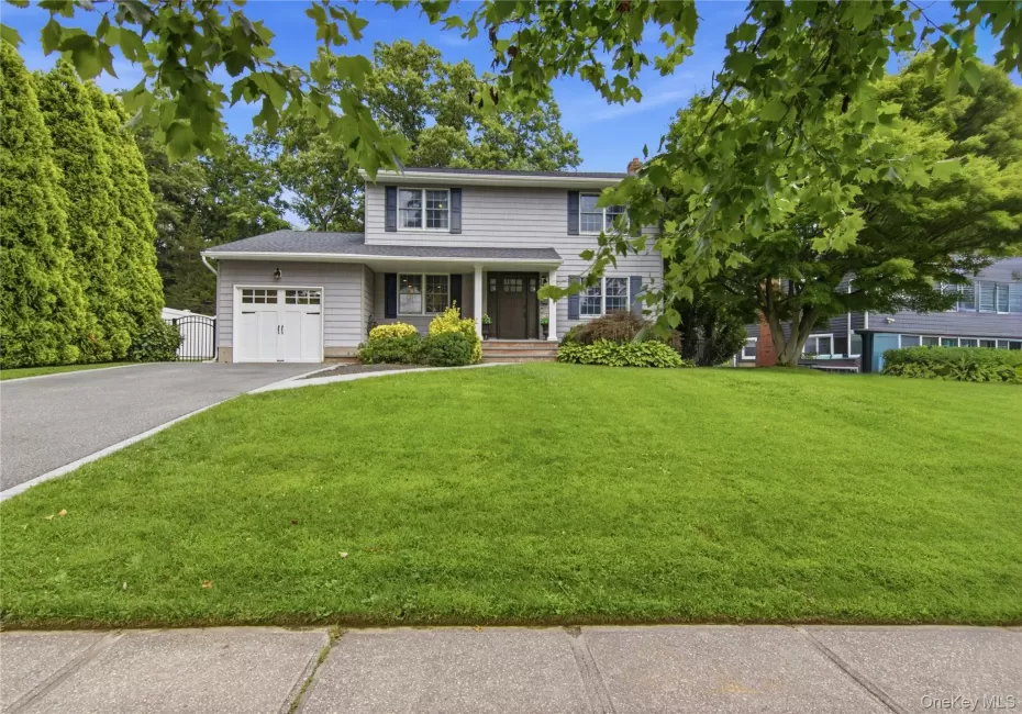 1 Wenmore Court, Smithtown, NY, 3 Bedrooms Bedrooms, 7 Rooms Rooms,1 BathroomBathrooms,Residential,For Rent,Wenmore,0,1036130 1 Wenmore Court, Smithtown, NY, 3 Bedrooms Bedrooms, 7 Rooms Rooms,1 BathroomBathrooms,Residential,For Rent,Wenmore,0,1036130