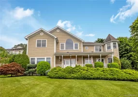 230 Woodbine Avenue, Huntington, NY, 5 Bedrooms Bedrooms, 11 Rooms Rooms,3 BathroomsBathrooms,Residential,For Rent,Woodbine,0,1035659 230 Woodbine Avenue, Huntington, NY, 5 Bedrooms Bedrooms, 11 Rooms Rooms,3 BathroomsBathrooms,Residential,For Rent,Woodbine,0,1035659