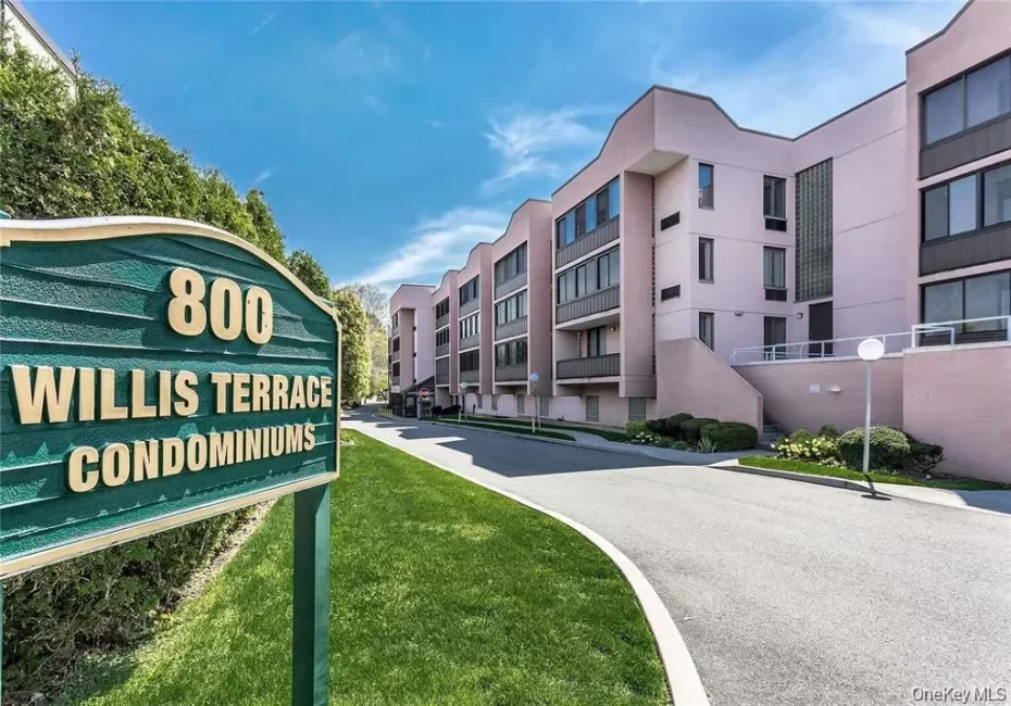 800 Willis Avenue, North Hempstead, NY, 1 Bedroom Bedrooms, 6 Rooms Rooms,1 BathroomBathrooms,Residential,For Rent,Willis,0,1033885 800 Willis Avenue, North Hempstead, NY, 1 Bedroom Bedrooms, 6 Rooms Rooms,1 BathroomBathrooms,Residential,For Rent,Willis,0,1033885