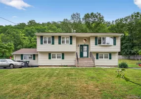 100 Birchwood Drive, Woodbury, NY, 4 Bedrooms Bedrooms, 8 Rooms Rooms,2 BathroomsBathrooms,Residential,For Rent,Birchwood,0,1037218 100 Birchwood Drive, Woodbury, NY, 4 Bedrooms Bedrooms, 8 Rooms Rooms,2 BathroomsBathrooms,Residential,For Rent,Birchwood,0,1037218