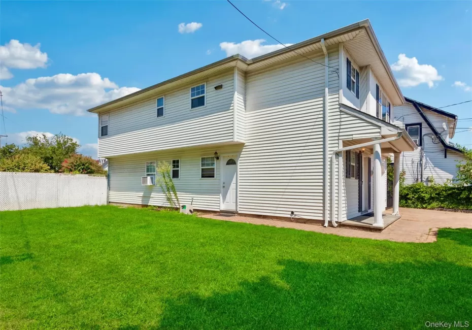 2 Wilson Street, Hempstead, NY, 5 Bedrooms Bedrooms, 9 Rooms Rooms,2 BathroomsBathrooms,Residential,For Rent,Wilson,0,1035906 2 Wilson Street, Hempstead, NY, 5 Bedrooms Bedrooms, 9 Rooms Rooms,2 BathroomsBathrooms,Residential,For Rent,Wilson,0,1035906