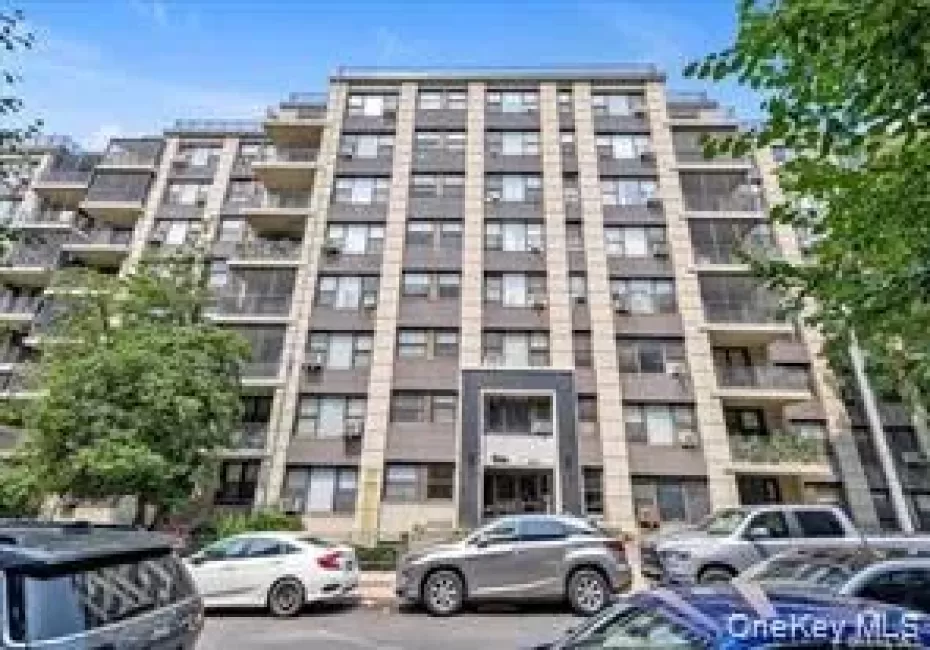 9841 64 Road, New York, NY, 2 Rooms Rooms,1 BathroomBathrooms,Residential,For Rent,64,0,1037276 9841 64 Road, New York, NY, 2 Rooms Rooms,1 BathroomBathrooms,Residential,For Rent,64,0,1037276