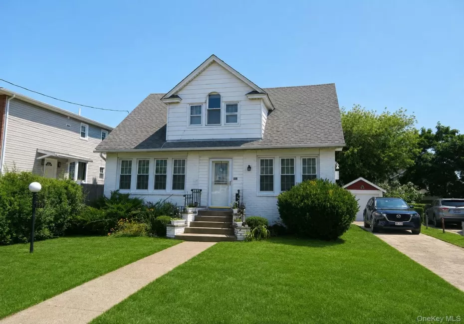 159 Saint Marks Avenue, Hempstead, NY, 3 Bedrooms Bedrooms, 7 Rooms Rooms,2 BathroomsBathrooms,Residential,For Rent,Saint Marks,0,1036078 159 Saint Marks Avenue, Hempstead, NY, 3 Bedrooms Bedrooms, 7 Rooms Rooms,2 BathroomsBathrooms,Residential,For Rent,Saint Marks,0,1036078