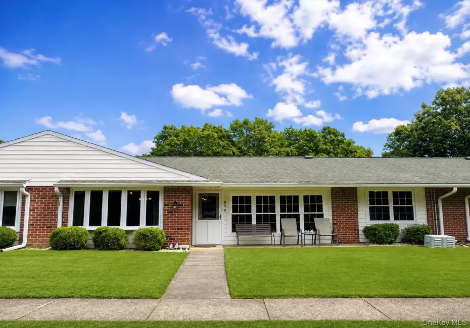 89 Enfield Court, Brookhaven, NY, 2 Bedrooms Bedrooms, 6 Rooms Rooms,2 BathroomsBathrooms,Residential,For Rent,Enfield,0,1036336 89 Enfield Court, Brookhaven, NY, 2 Bedrooms Bedrooms, 6 Rooms Rooms,2 BathroomsBathrooms,Residential,For Rent,Enfield,0,1036336