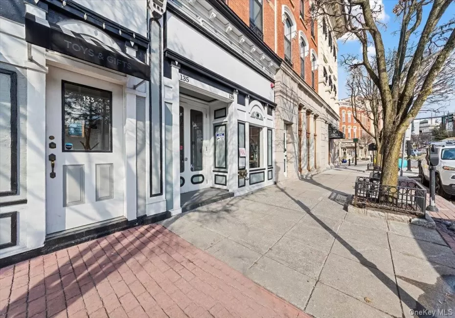 135 Main Street, Ossining, NY, 1 Bedroom Bedrooms, 3 Rooms Rooms,1 BathroomBathrooms,Residential,For Rent,Main,0,1032192 135 Main Street, Ossining, NY, 1 Bedroom Bedrooms, 3 Rooms Rooms,1 BathroomBathrooms,Residential,For Rent,Main,0,1032192