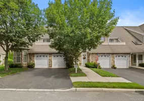 110 Joseph Lane, Huntington, NY, 2 Bedrooms Bedrooms, 6 Rooms Rooms,2 BathroomsBathrooms,Residential,For Rent,Joseph,0,1037489 110 Joseph Lane, Huntington, NY, 2 Bedrooms Bedrooms, 6 Rooms Rooms,2 BathroomsBathrooms,Residential,For Rent,Joseph,0,1037489