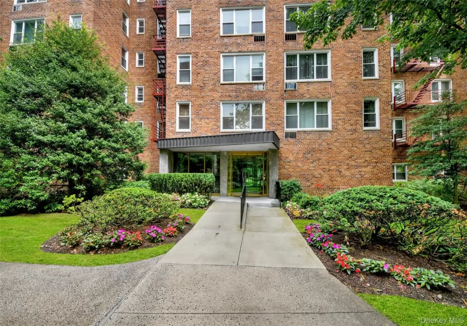 110 De Haven Drive, Yonkers, NY, 2 Bedrooms Bedrooms, 5 Rooms Rooms,1 BathroomBathrooms,Residential,For Rent,De Haven,0,1037410 110 De Haven Drive, Yonkers, NY, 2 Bedrooms Bedrooms, 5 Rooms Rooms,1 BathroomBathrooms,Residential,For Rent,De Haven,0,1037410