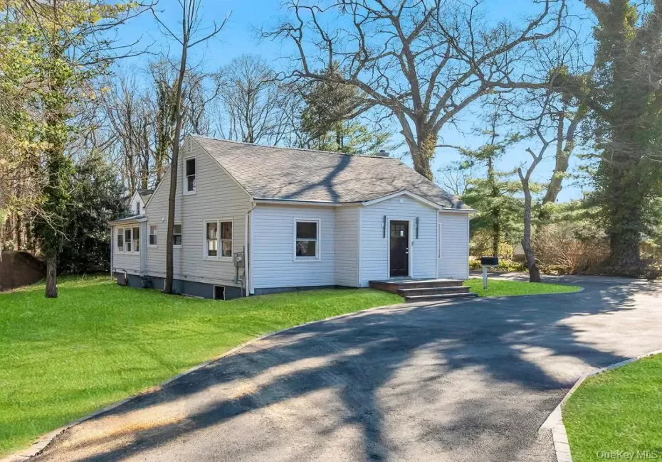 624 Townline Road, Smithtown, NY, 6 Bedrooms Bedrooms, 12 Rooms Rooms,3 BathroomsBathrooms,Residential,For Rent,Townline,0,1037399 624 Townline Road, Smithtown, NY, 6 Bedrooms Bedrooms, 12 Rooms Rooms,3 BathroomsBathrooms,Residential,For Rent,Townline,0,1037399