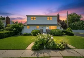 10 York Street, Oyster Bay, NY, 4 Bedrooms Bedrooms, 8 Rooms Rooms,3 BathroomsBathrooms,Residential,For Rent,York,0,1035586 10 York Street, Oyster Bay, NY, 4 Bedrooms Bedrooms, 8 Rooms Rooms,3 BathroomsBathrooms,Residential,For Rent,York,0,1035586