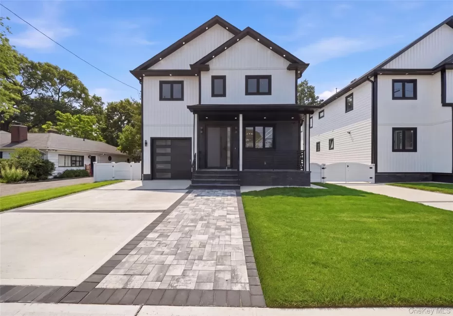 24 Surrey Lane, Hempstead, NY, 4 Bedrooms Bedrooms, 10 Rooms Rooms,4 BathroomsBathrooms,Residential,For Rent,Surrey,0,1037484 24 Surrey Lane, Hempstead, NY, 4 Bedrooms Bedrooms, 10 Rooms Rooms,4 BathroomsBathrooms,Residential,For Rent,Surrey,0,1037484
