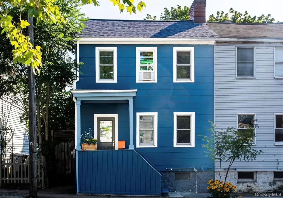 315 State Street, Hudson, NY, 3 Bedrooms Bedrooms, 10 Rooms Rooms,3 BathroomsBathrooms,Residential,For Rent,State,0,1037322 315 State Street, Hudson, NY, 3 Bedrooms Bedrooms, 10 Rooms Rooms,3 BathroomsBathrooms,Residential,For Rent,State,0,1037322