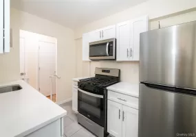 90 Union Street, New Rochelle, NY, 1 Bedroom Bedrooms, 4 Rooms Rooms,1 BathroomBathrooms,Residential,For Rent,Union,0,858024 90 Union Street, New Rochelle, NY, 1 Bedroom Bedrooms, 4 Rooms Rooms,1 BathroomBathrooms,Residential,For Rent,Union,0,858024