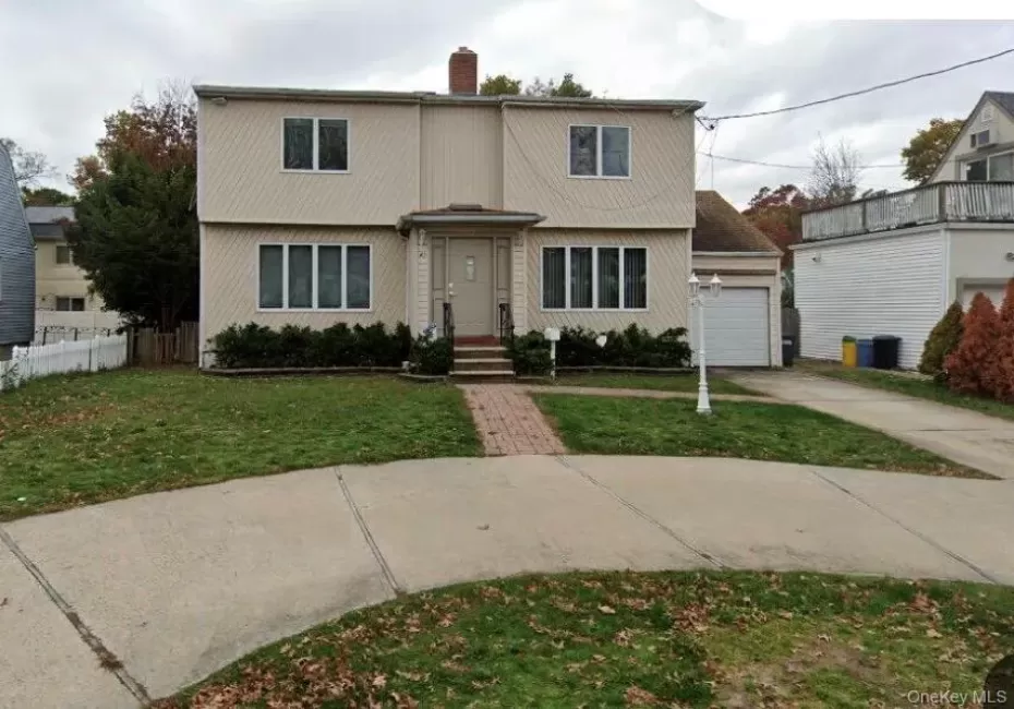 41 Avon Road, Hempstead, NY, 5 Bedrooms Bedrooms, 7 Rooms Rooms,2 BathroomsBathrooms,Residential,For Rent,Avon,0,940683 41 Avon Road, Hempstead, NY, 5 Bedrooms Bedrooms, 7 Rooms Rooms,2 BathroomsBathrooms,Residential,For Rent,Avon,0,940683