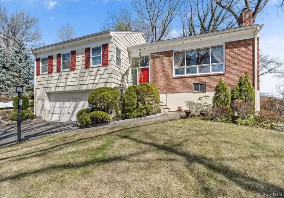 18 Devon Road, Yonkers, NY, 5 Bedrooms Bedrooms, 8 Rooms Rooms,2 BathroomsBathrooms,Residential,For Rent,Devon,0,979152 18 Devon Road, Yonkers, NY, 5 Bedrooms Bedrooms, 8 Rooms Rooms,2 BathroomsBathrooms,Residential,For Rent,Devon,0,979152