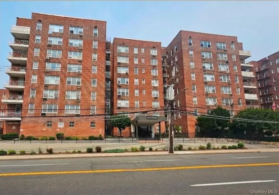 355 Bronx River Road, Yonkers, NY, 1 Bedroom Bedrooms, 5 Rooms Rooms,1 BathroomBathrooms,Residential Lease,For Rent,Bronx River,0,1030847 355 Bronx River Road, Yonkers, NY, 1 Bedroom Bedrooms, 5 Rooms Rooms,1 BathroomBathrooms,Residential Lease,For Rent,Bronx River,0,1030847