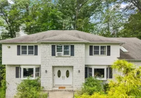 10 Ash Court, Clarkstown, NY, 6 Bedrooms Bedrooms, 10 Rooms Rooms,4 BathroomsBathrooms,Residential,For Rent,Ash,0,1036117 10 Ash Court, Clarkstown, NY, 6 Bedrooms Bedrooms, 10 Rooms Rooms,4 BathroomsBathrooms,Residential,For Rent,Ash,0,1036117