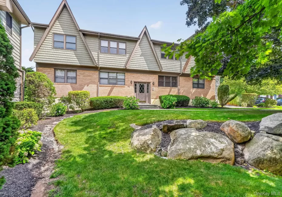 38 Milford Lane, Ramapo, NY, 2 Bedrooms Bedrooms, 7 Rooms Rooms,2 BathroomsBathrooms,Residential,For Rent,Milford,0,1037101 38 Milford Lane, Ramapo, NY, 2 Bedrooms Bedrooms, 7 Rooms Rooms,2 BathroomsBathrooms,Residential,For Rent,Milford,0,1037101