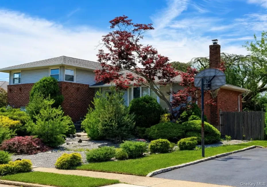 83 Bud Lane, Hempstead, NY, 3 Bedrooms Bedrooms, 7 Rooms Rooms,3 BathroomsBathrooms,Residential,For Rent,Bud,0,1024454 83 Bud Lane, Hempstead, NY, 3 Bedrooms Bedrooms, 7 Rooms Rooms,3 BathroomsBathrooms,Residential,For Rent,Bud,0,1024454