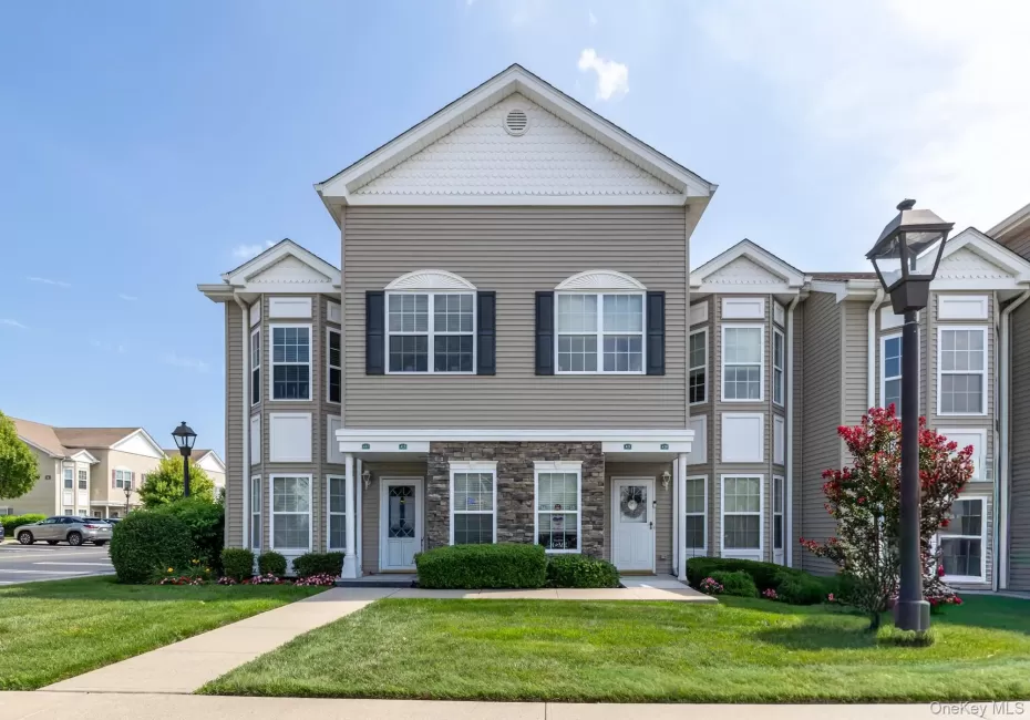 421 Autumn Drive, Hempstead, NY, 2 Bedrooms Bedrooms, 6 Rooms Rooms,2 BathroomsBathrooms,Residential,For Rent,Autumn,0,1036497 421 Autumn Drive, Hempstead, NY, 2 Bedrooms Bedrooms, 6 Rooms Rooms,2 BathroomsBathrooms,Residential,For Rent,Autumn,0,1036497