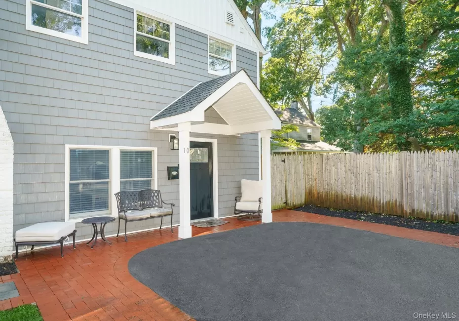 10 Hill Street, Huntington, NY, 5 Bedrooms Bedrooms, 11 Rooms Rooms,3 BathroomsBathrooms,Residential,For Rent,Hill,0,1035888 10 Hill Street, Huntington, NY, 5 Bedrooms Bedrooms, 11 Rooms Rooms,3 BathroomsBathrooms,Residential,For Rent,Hill,0,1035888