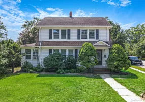 41 Prospect Place, Riverhead, NY, 4 Bedrooms Bedrooms, 10 Rooms Rooms,2 BathroomsBathrooms,Residential,For Rent,Prospect,0,1037571 41 Prospect Place, Riverhead, NY, 4 Bedrooms Bedrooms, 10 Rooms Rooms,2 BathroomsBathrooms,Residential,For Rent,Prospect,0,1037571