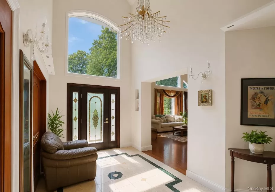Double height entrance foyer awashed with natural light Double height entrance foyer awashed with natural light