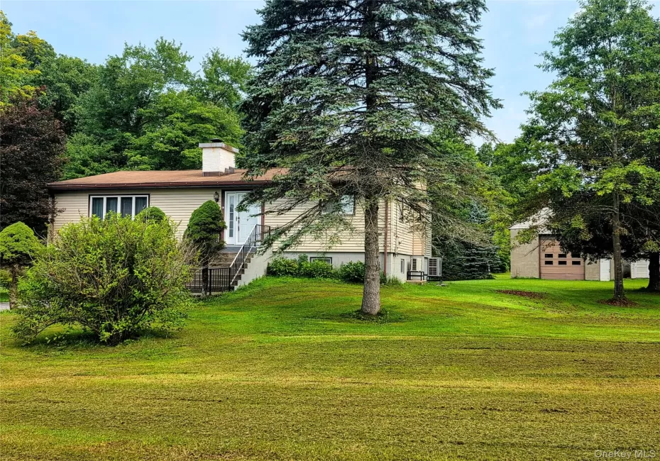 84 Pine Road, Hyde Park, NY, 3 Bedrooms Bedrooms, 7 Rooms Rooms,2 BathroomsBathrooms,Residential,For Rent,Pine,0,1037256 84 Pine Road, Hyde Park, NY, 3 Bedrooms Bedrooms, 7 Rooms Rooms,2 BathroomsBathrooms,Residential,For Rent,Pine,0,1037256