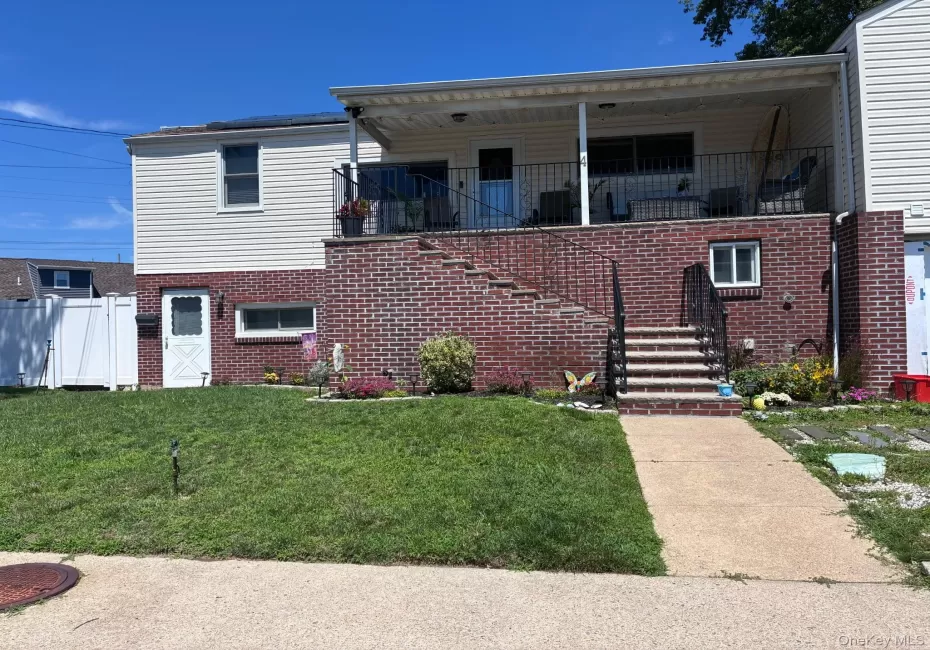 4 Parente Lane, Hempstead, NY, 3 Bedrooms Bedrooms, 5 Rooms Rooms,1 BathroomBathrooms,Residential Lease,For Rent,Parente,0,1037850 4 Parente Lane, Hempstead, NY, 3 Bedrooms Bedrooms, 5 Rooms Rooms,1 BathroomBathrooms,Residential Lease,For Rent,Parente,0,1037850