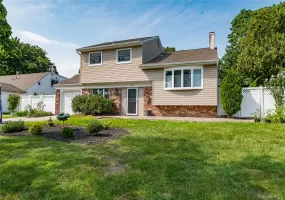 105 Rumford Road, Smithtown, NY, 4 Bedrooms Bedrooms, 8 Rooms Rooms,1 BathroomBathrooms,Residential,For Rent,Rumford,0,1036247 105 Rumford Road, Smithtown, NY, 4 Bedrooms Bedrooms, 8 Rooms Rooms,1 BathroomBathrooms,Residential,For Rent,Rumford,0,1036247