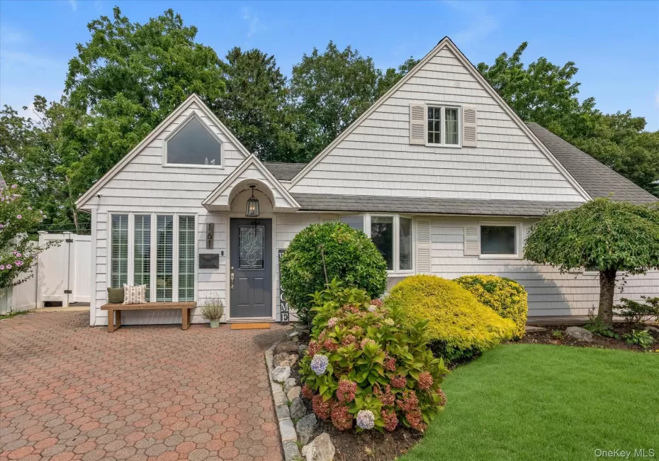 161 Friends Lane, Hempstead, NY, 4 Bedrooms Bedrooms, 7 Rooms Rooms,2 BathroomsBathrooms,Residential,For Rent,Friends,0,1033529 161 Friends Lane, Hempstead, NY, 4 Bedrooms Bedrooms, 7 Rooms Rooms,2 BathroomsBathrooms,Residential,For Rent,Friends,0,1033529