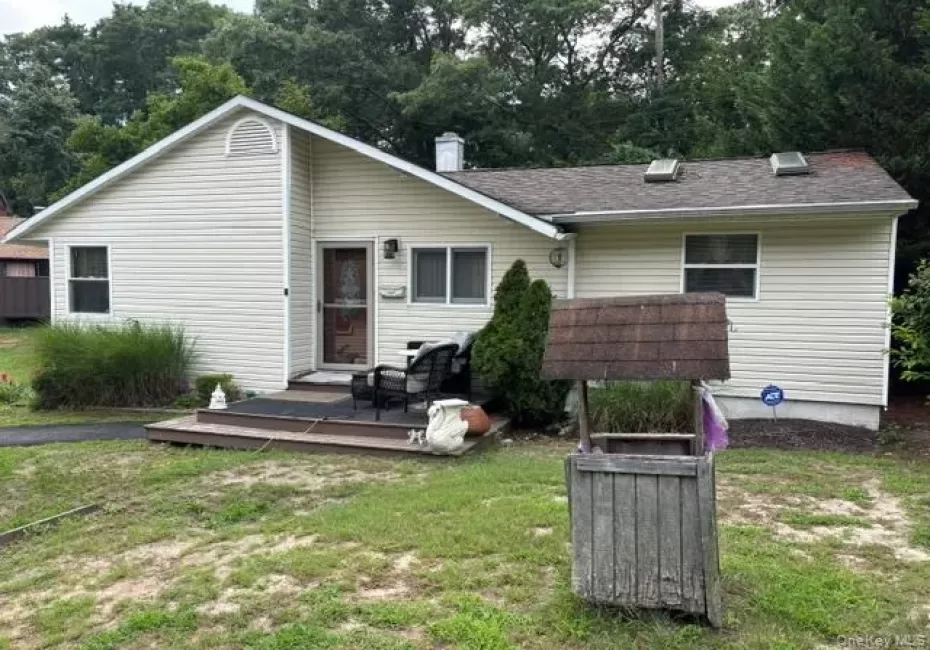 4 Wildwood Trail, Riverhead, NY, 3 Bedrooms Bedrooms, 6 Rooms Rooms,1 BathroomBathrooms,Residential,For Rent,Wildwood,0,1037817 4 Wildwood Trail, Riverhead, NY, 3 Bedrooms Bedrooms, 6 Rooms Rooms,1 BathroomBathrooms,Residential,For Rent,Wildwood,0,1037817