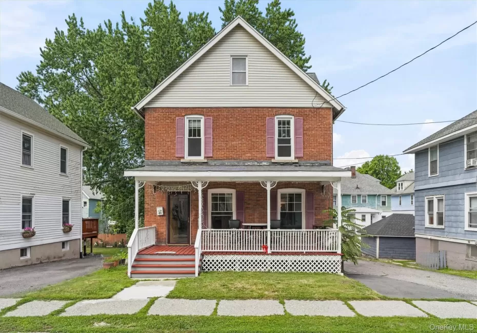 21 Harrison Street, Middletown, NY, 4 Bedrooms Bedrooms, 8 Rooms Rooms,1 BathroomBathrooms,Residential,For Rent,Harrison,0,1035684 21 Harrison Street, Middletown, NY, 4 Bedrooms Bedrooms, 8 Rooms Rooms,1 BathroomBathrooms,Residential,For Rent,Harrison,0,1035684