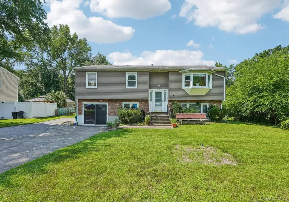 Welcome to 105 Vails Gate Heights ! Welcome to 105 Vails Gate Heights !