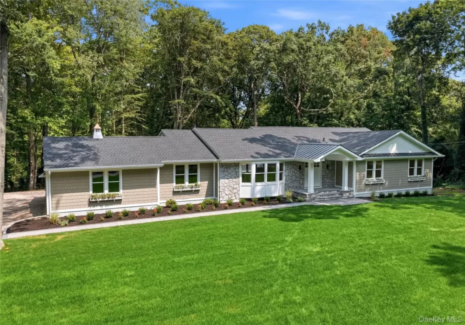 128 Bay Avenue, Huntington, NY, 4 Bedrooms Bedrooms, 8 Rooms Rooms,4 BathroomsBathrooms,Residential,For Rent,Bay,0,1034103 128 Bay Avenue, Huntington, NY, 4 Bedrooms Bedrooms, 8 Rooms Rooms,4 BathroomsBathrooms,Residential,For Rent,Bay,0,1034103