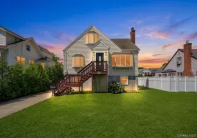 308 Bedell Street, Hempstead, NY, 4 Bedrooms Bedrooms, 7 Rooms Rooms,3 BathroomsBathrooms,Residential Lease,For Rent,Bedell,0,1038073 308 Bedell Street, Hempstead, NY, 4 Bedrooms Bedrooms, 7 Rooms Rooms,3 BathroomsBathrooms,Residential Lease,For Rent,Bedell,0,1038073