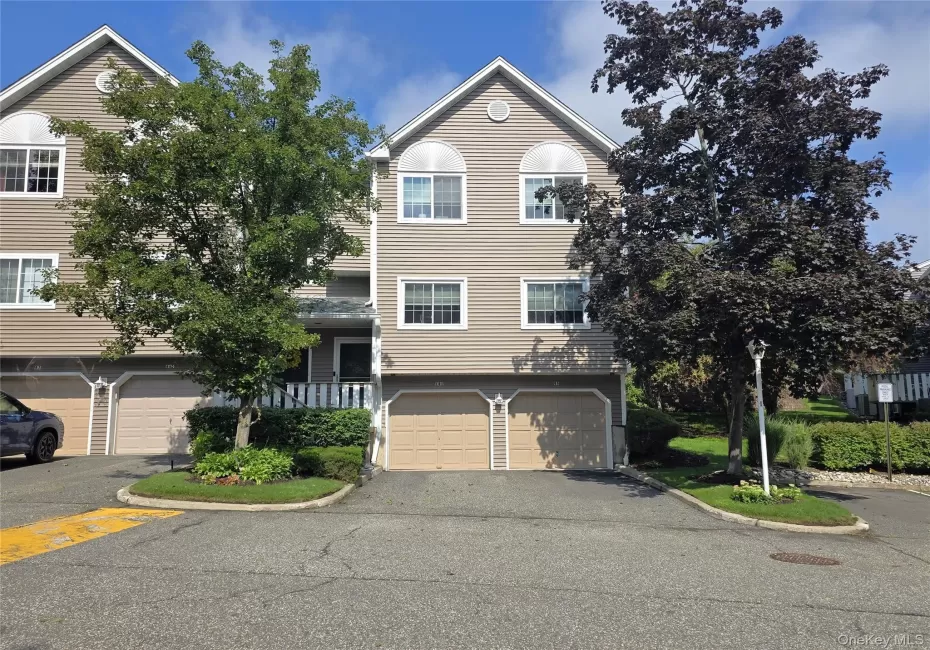99 Eagle Ridge Way, Clarkstown, NY, 2 Bedrooms Bedrooms, 5 Rooms Rooms,2 BathroomsBathrooms,Residential,For Rent,Eagle Ridge,0,1017533 99 Eagle Ridge Way, Clarkstown, NY, 2 Bedrooms Bedrooms, 5 Rooms Rooms,2 BathroomsBathrooms,Residential,For Rent,Eagle Ridge,0,1017533