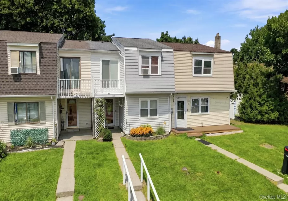 104 Chrystal Drive, Montgomery, NY, 3 Bedrooms Bedrooms, 6 Rooms Rooms,1 BathroomBathrooms,Residential,For Rent,Chrystal,0,1037316 104 Chrystal Drive, Montgomery, NY, 3 Bedrooms Bedrooms, 6 Rooms Rooms,1 BathroomBathrooms,Residential,For Rent,Chrystal,0,1037316