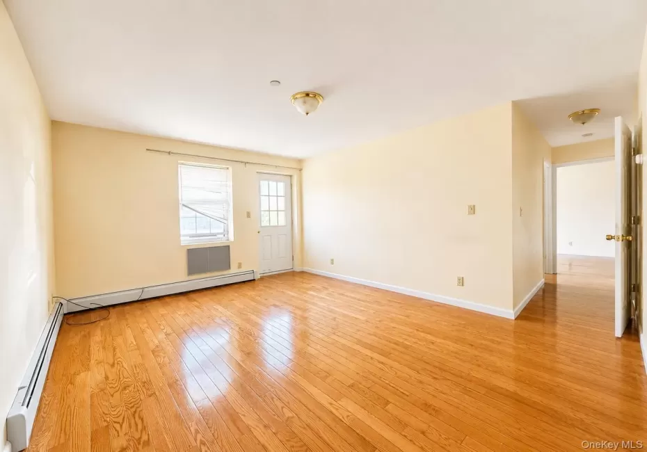 3506 Leavitt Street, New York, NY, 2 Bedrooms Bedrooms, 5 Rooms Rooms,2 BathroomsBathrooms,Residential Lease,For Rent,Leavitt,0,1038094 3506 Leavitt Street, New York, NY, 2 Bedrooms Bedrooms, 5 Rooms Rooms,2 BathroomsBathrooms,Residential Lease,For Rent,Leavitt,0,1038094