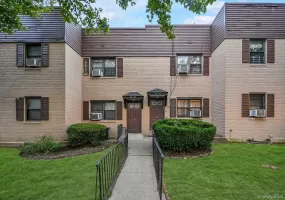 144-24 72nd Avenue, New York, NY, 3 Bedrooms Bedrooms, 6 Rooms Rooms,1 BathroomBathrooms,Residential,For Rent,72nd,0,1038049 144-24 72nd Avenue, New York, NY, 3 Bedrooms Bedrooms, 6 Rooms Rooms,1 BathroomBathrooms,Residential,For Rent,72nd,0,1038049