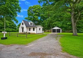 137 Elder Drive, Brookhaven, NY, 2 Bedrooms Bedrooms, 8 Rooms Rooms,2 BathroomsBathrooms,Residential,For Rent,Elder,0,1038016 137 Elder Drive, Brookhaven, NY, 2 Bedrooms Bedrooms, 8 Rooms Rooms,2 BathroomsBathrooms,Residential,For Rent,Elder,0,1038016