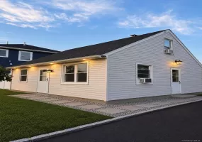 1333 5th Avenue, Islip, NY, 2 Bedrooms Bedrooms, 5 Rooms Rooms,1 BathroomBathrooms,Residential Lease,For Rent,5th,0,1038120 1333 5th Avenue, Islip, NY, 2 Bedrooms Bedrooms, 5 Rooms Rooms,1 BathroomBathrooms,Residential Lease,For Rent,5th,0,1038120